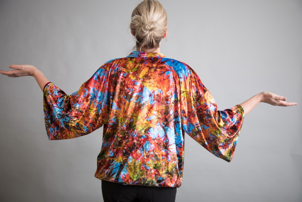 REVERSIBLE VELVET KIMONO - BLUE SKY ACER - Image 5