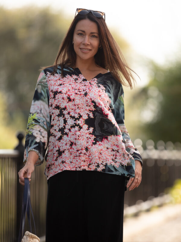 From My Mother's Garden Black Lace Box Top in a silky smooth fabric. The print is based on a variety of Elderflower called Black Lace