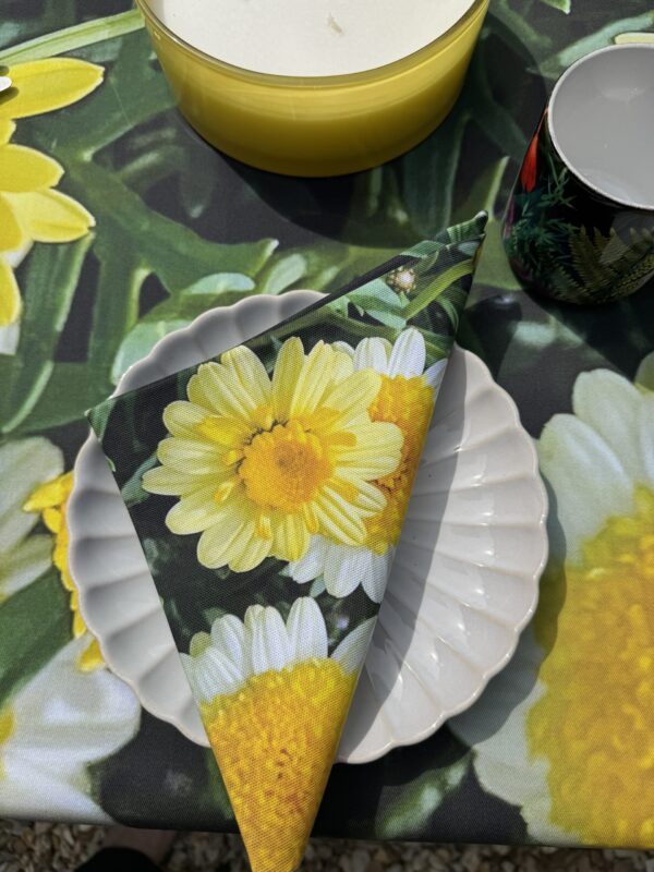 From My Mother's Garden Daisies Table Cloth made of cotton drill and made in the UK