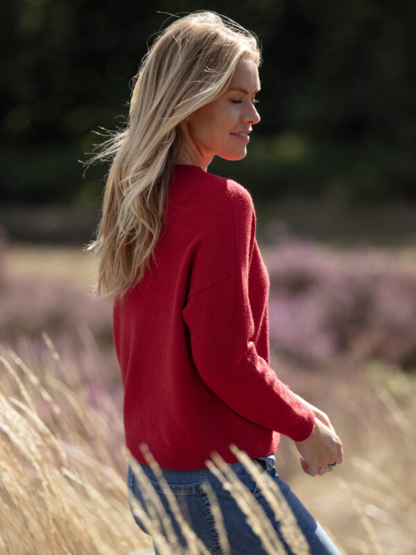 The From My Mother's Garden Rouge jumper has a dropped shoulder and full length sleeve makes for a flattering silhouette