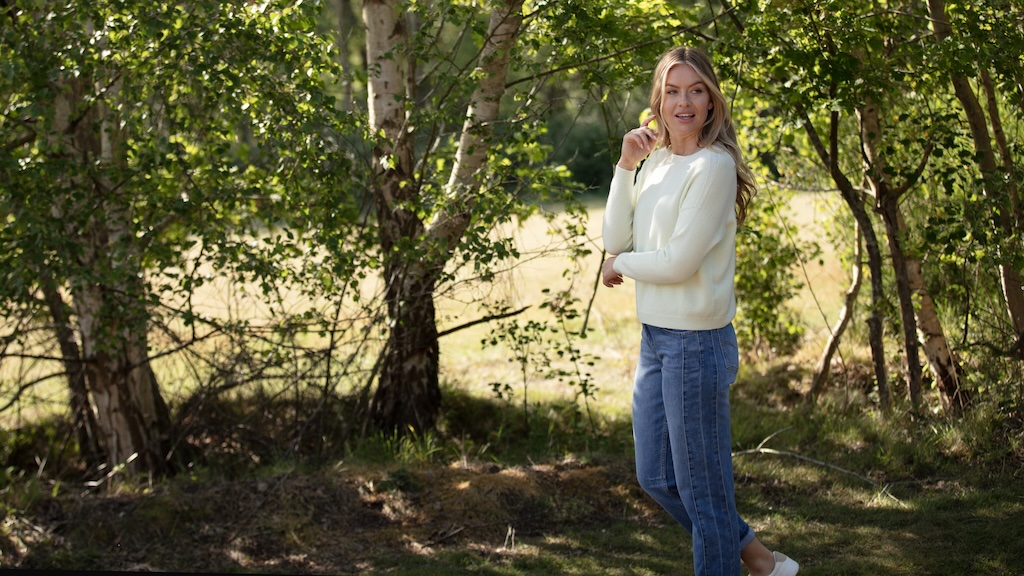 Women’s soft sage sweater with relaxed dropped shoulder fit and full-length sleeves