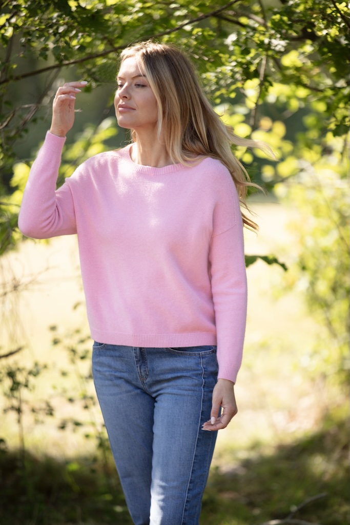 Super soft boutique women’s knitwear in soft pink